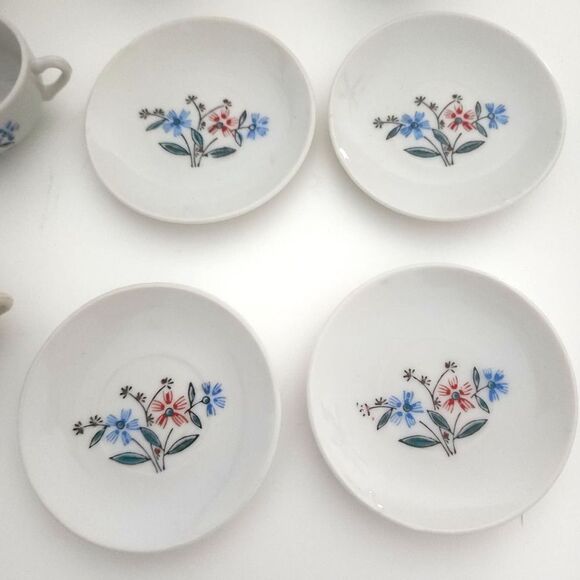 Vintage China Toy Tea Set in box flowers 4 cups saucers pot creamer sugar - Picture 5 of 8